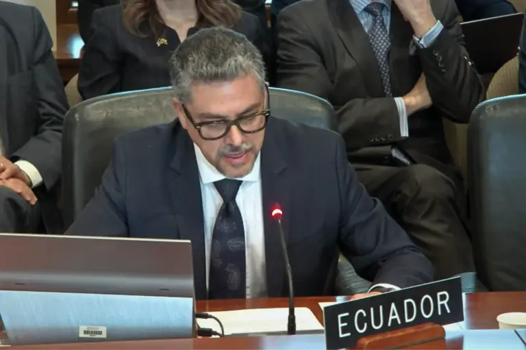 Ecuador, blanco de condenas en sesión de la OEA, por asalto en la Embajada de México